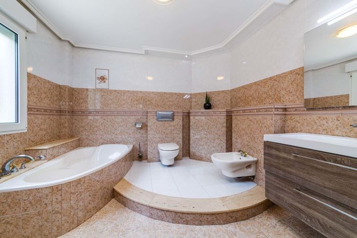 Image No.22-4 Bed Villa for sale