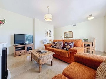 1447-659773-78d1f4f8b6655591b02d22fabb36a692d