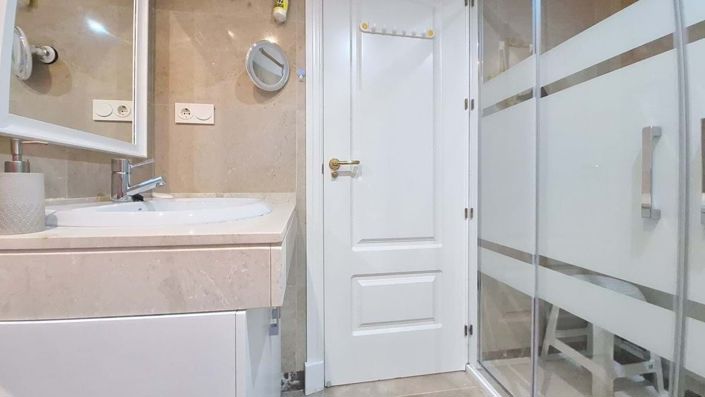 Image No.33-3 Bed Apartment for sale