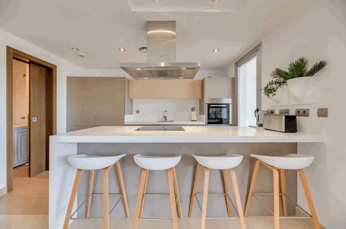 Image No.21-3 Bed Apartment for sale