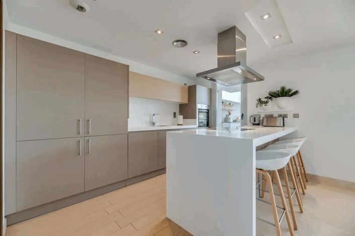 Image No.25-3 Bed Apartment for sale