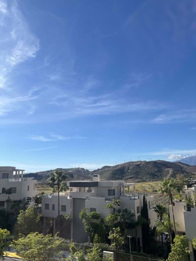 Image No.27-3 Bed Apartment for sale