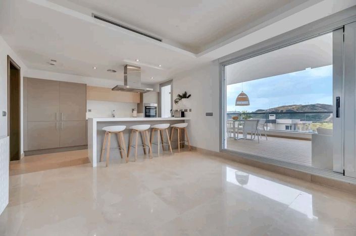 Image No.3-3 Bed Apartment for sale