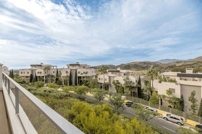 Image No.47-3 Bed Apartment for sale