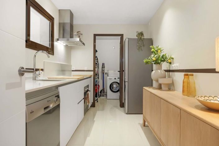 Image No.15-2 Bed Apartment for sale