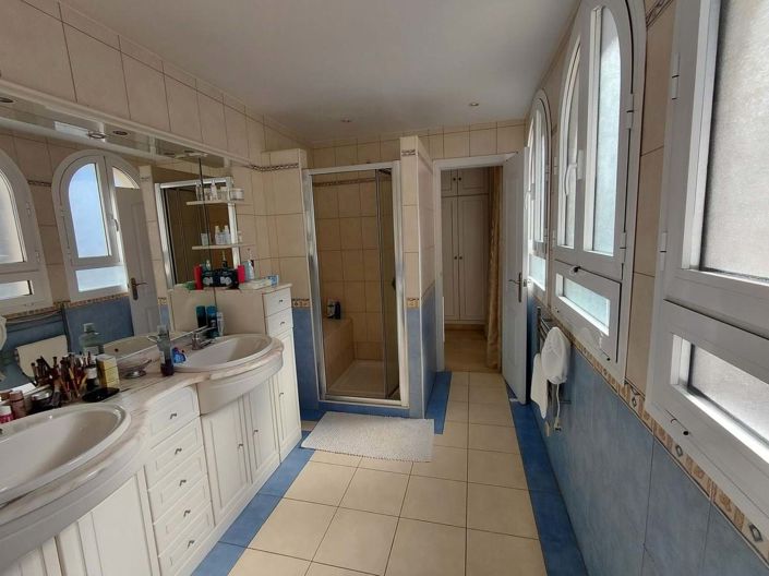 Image No.26-3 Bed Penthouse for sale