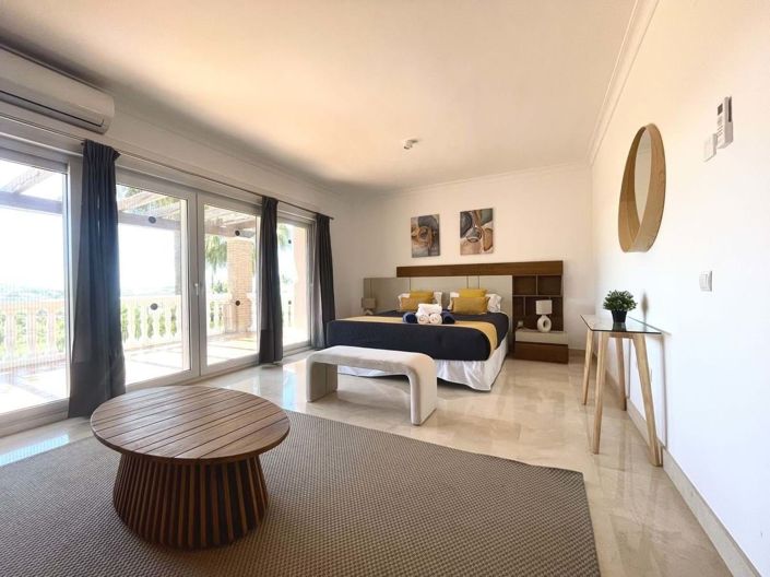 Image No.6-4 Bed Villa for sale