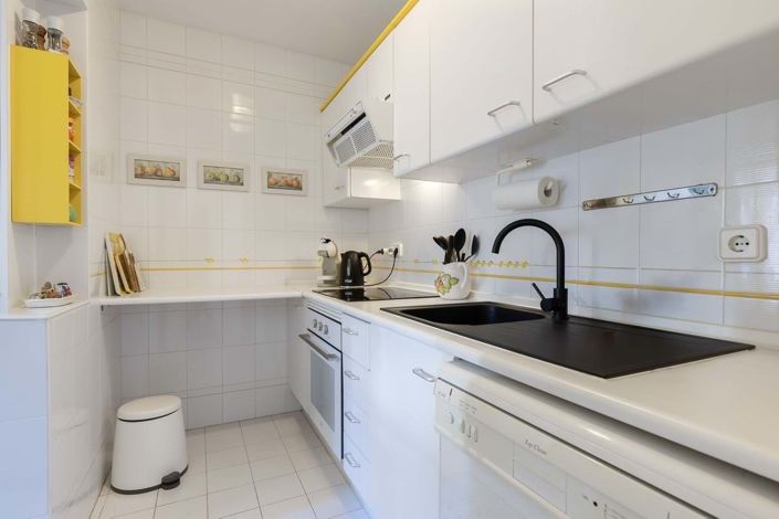 Image No.10-2 Bed Apartment for sale