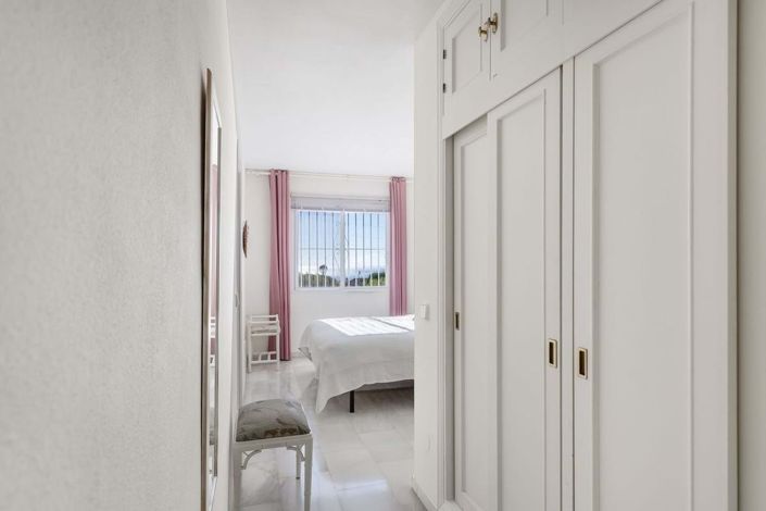 Image No.13-2 Bed Apartment for sale