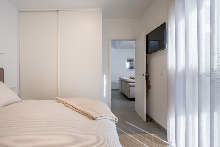 Image No.17-3 Bed Villa for sale