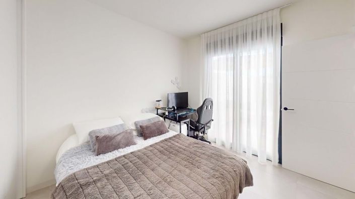 Image No.29-3 Bed Villa for sale