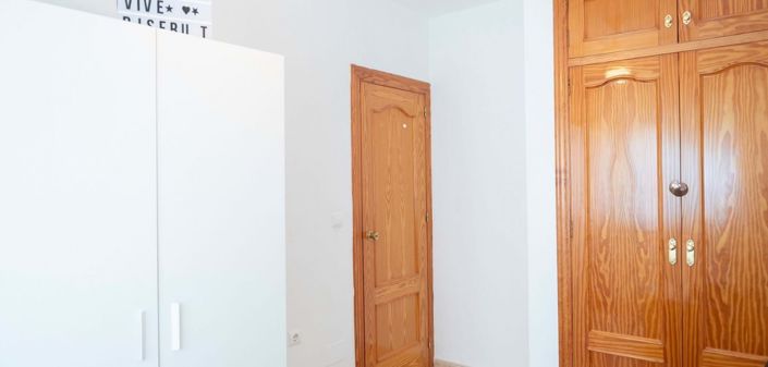 Image No.32-4 Bed Townhouse for sale