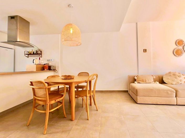 Image No.18-3 Bed Apartment for sale