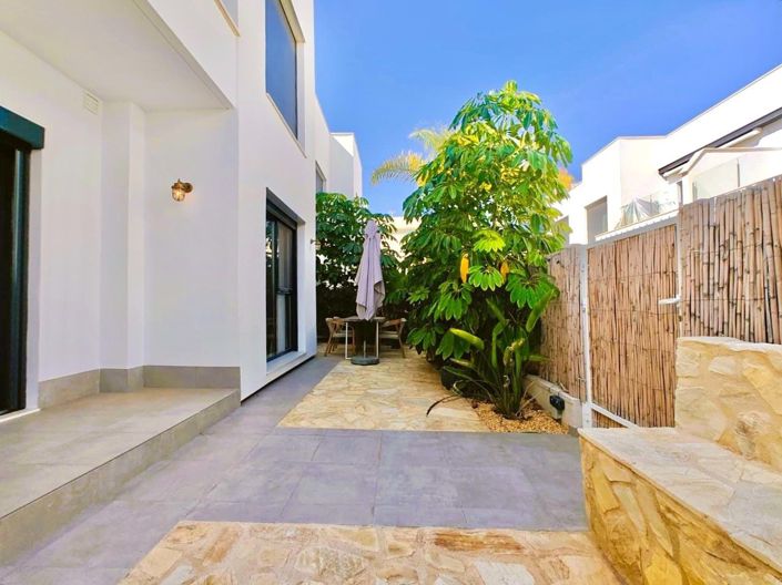 Image No.23-3 Bed Apartment for sale