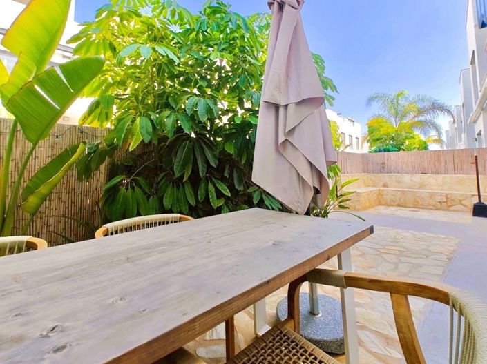 Image No.24-3 Bed Apartment for sale