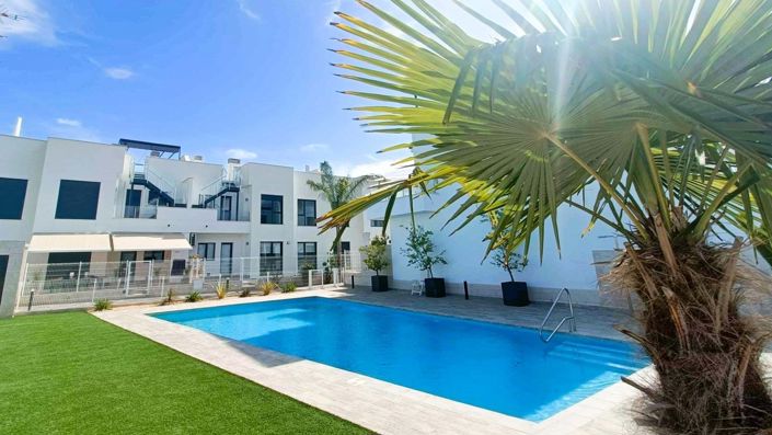 Image No.35-3 Bed Apartment for sale