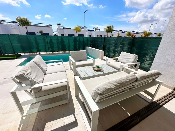 Image No.29-3 Bed Villa for sale