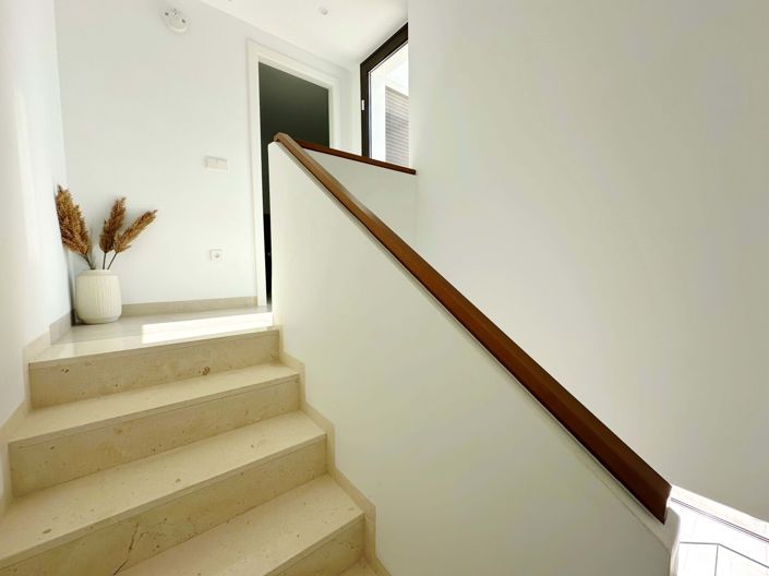 Image No.31-3 Bed Villa for sale