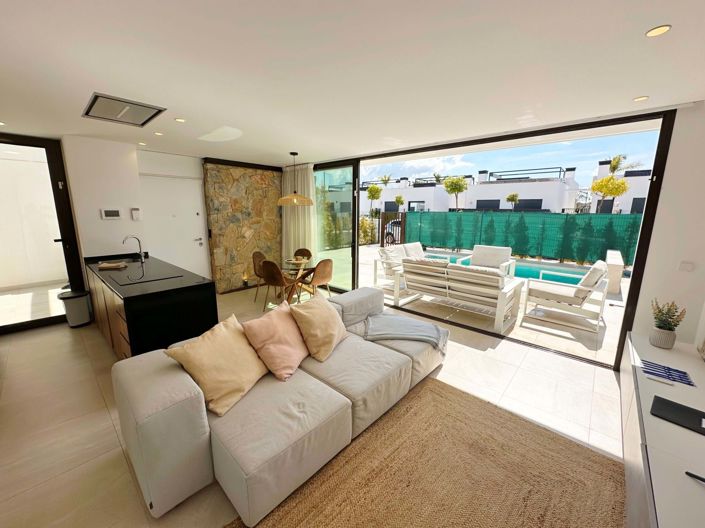 Image No.7-3 Bed Villa for sale