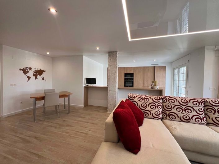 Image No.16-6 Bed Villa for sale