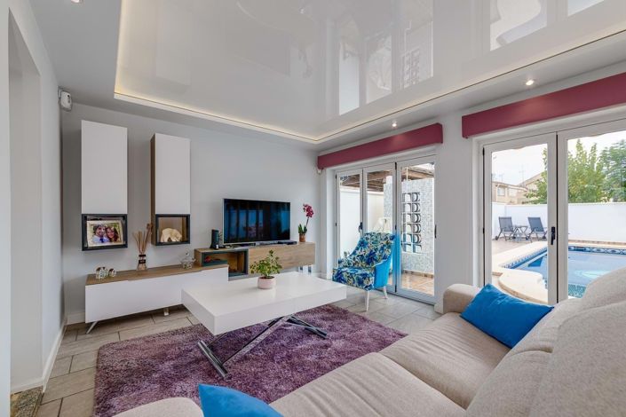 Image No.9-6 Bed Villa for sale