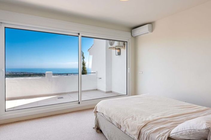 Image No.19-2 Bed Townhouse for sale