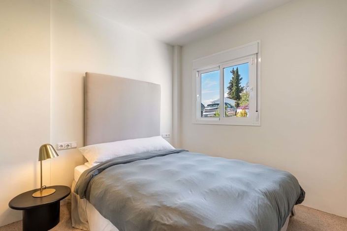 Image No.30-2 Bed Townhouse for sale