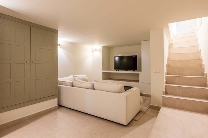 Image No.38-2 Bed Townhouse for sale