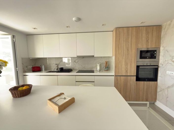 Image No.26-3 Bed Apartment for sale