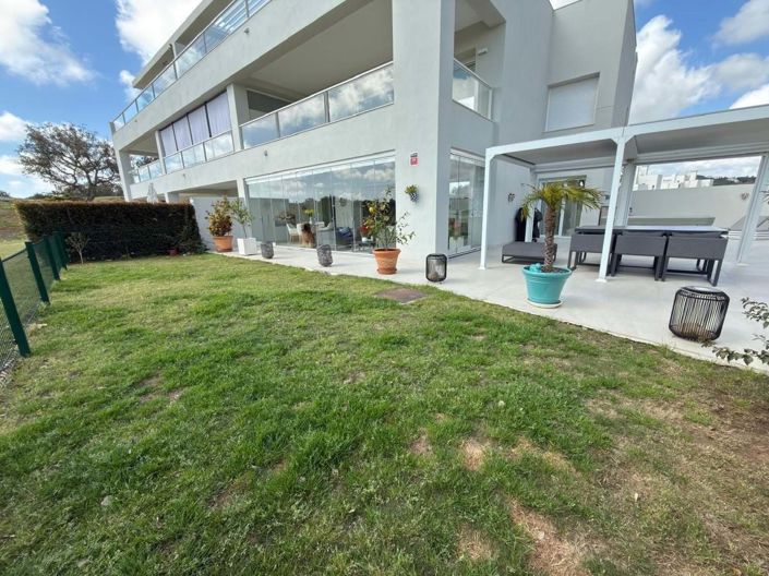 Image No.55-3 Bed Apartment for sale