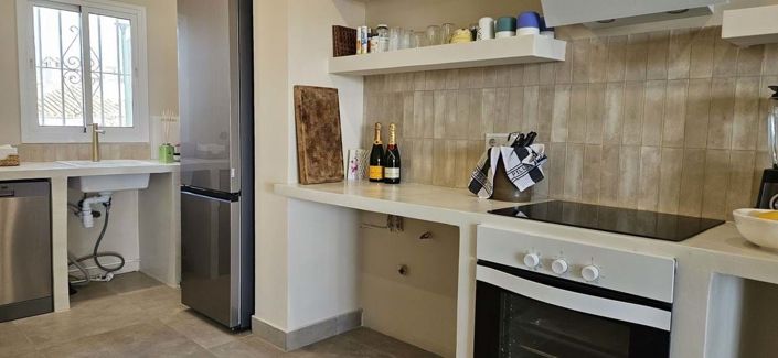 Image No.10-2 Bed Townhouse for sale