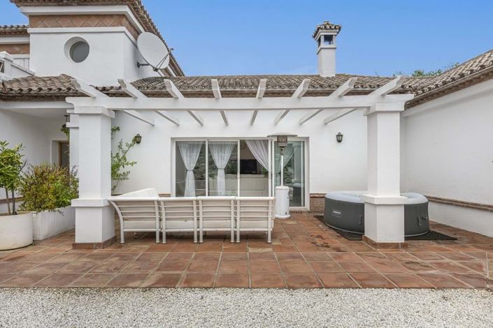 Image No.12-4 Bed Villa for sale