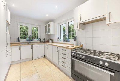 1447-662757-78d1f4f8b6655591b02d22fabb36a692d