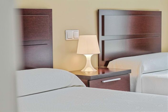 Image No.17-3 Bed Townhouse for sale