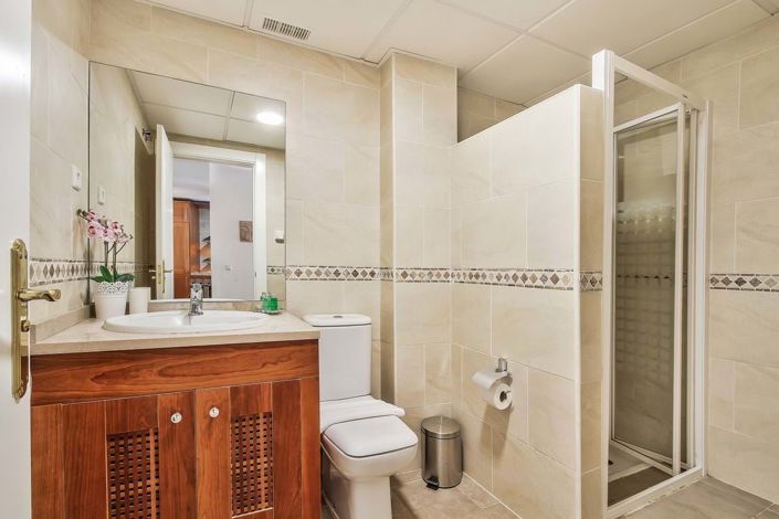 Image No.21-3 Bed Townhouse for sale