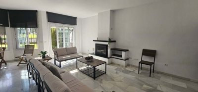 1447-662978-78d1f4f8b6655591b02d22fabb36a692d