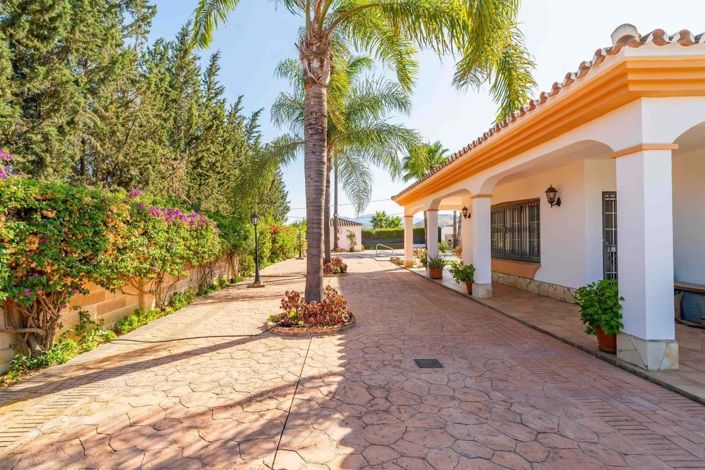 Image No.16-4 Bed Villa for sale