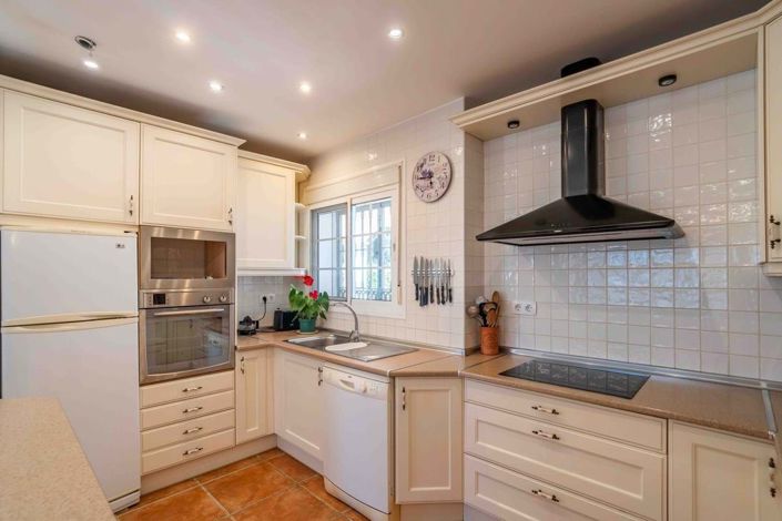 Image No.29-4 Bed Villa for sale