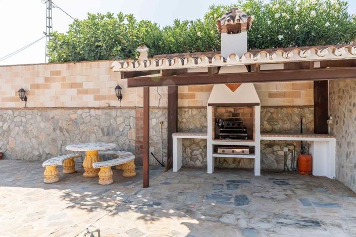 Image No.56-4 Bed Villa for sale