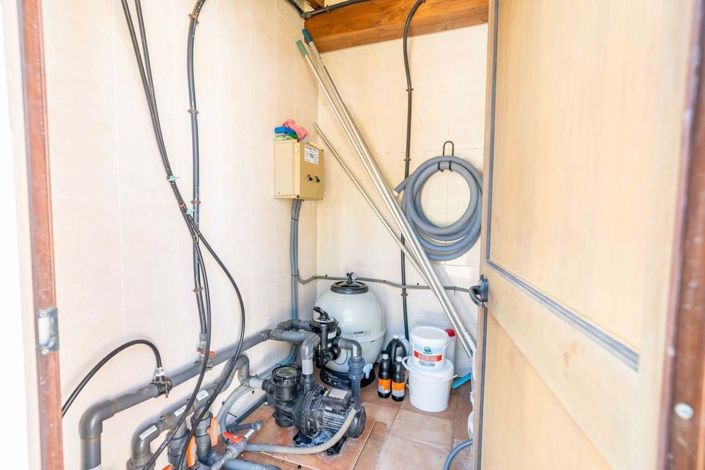 Image No.58-4 Bed Villa for sale