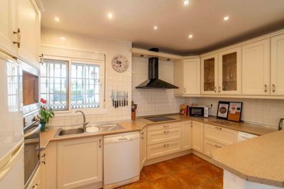 1447-662983-78d1f4f8b6655591b02d22fabb36a692d