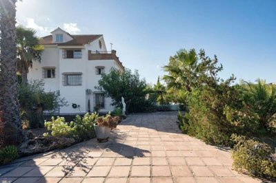 1447-662991-78d1f4f8b6655591b02d22fabb36a692d