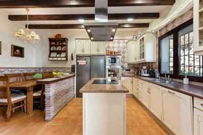 1447-662993-78d1f4f8b6655591b02d22fabb36a692d