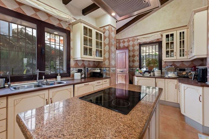 Image No.11-4 Bed Villa for sale