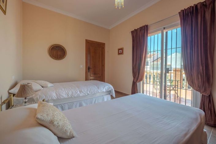 Image No.23-5 Bed Villa for sale