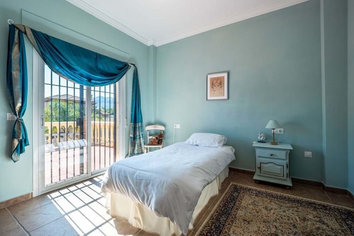 Image No.30-5 Bed Villa for sale