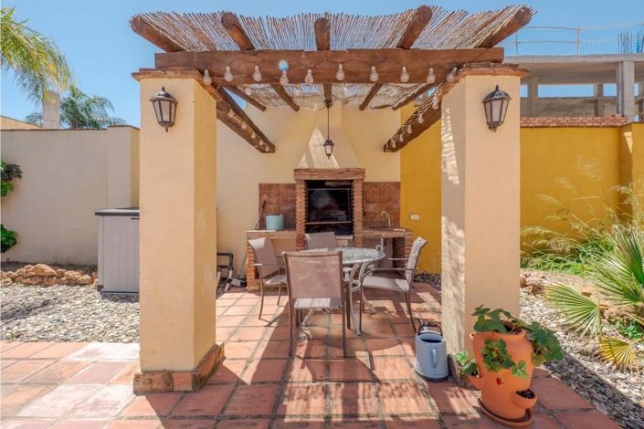 Image No.36-5 Bed Villa for sale