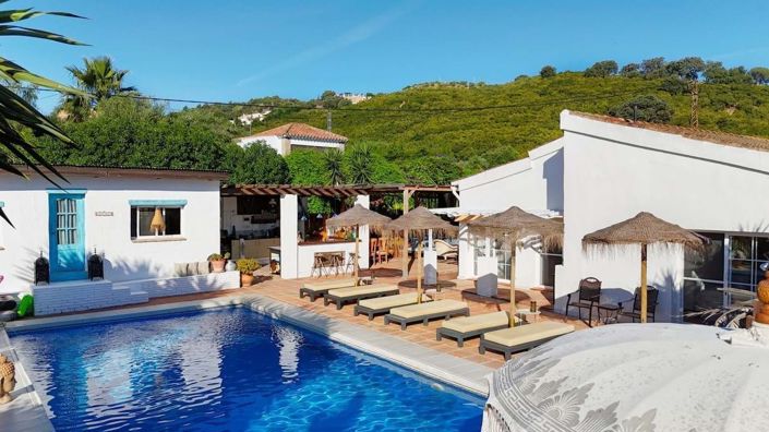 Image No.4-4 Bed Villa for sale