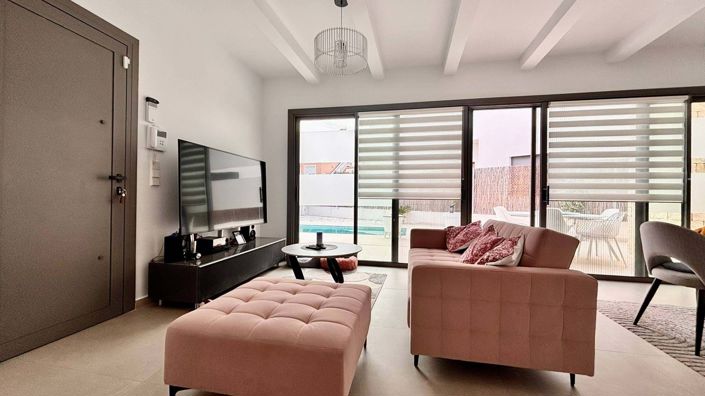 Image No.4-3 Bed Villa for sale