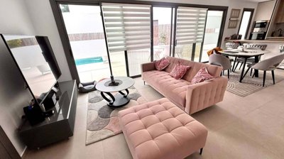 1447-662999-78d1f4f8b6655591b02d22fabb36a692d